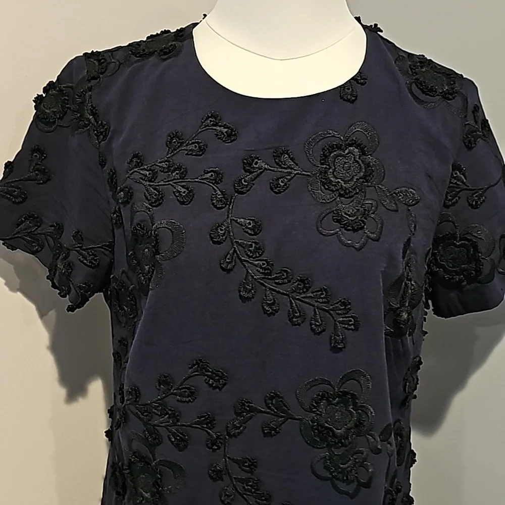 Banana Republic Navy Embroidered Jacquard Dress size 6 - Picture 2 of 7